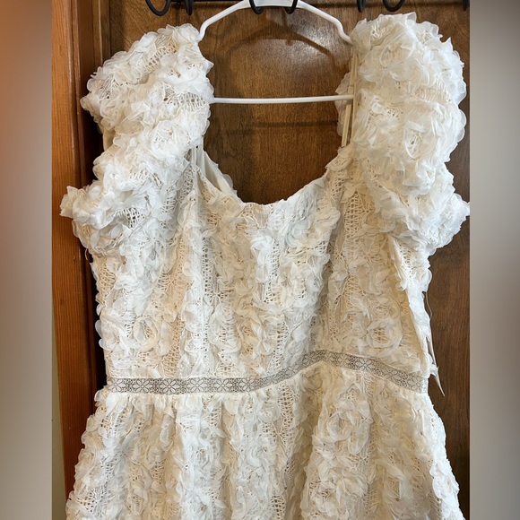 Arula Size B 18/20 Ivory Dress - Picture 4 of 6